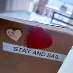 Daire & Sail - *